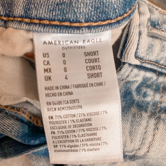 American Eagle Ripped Jeans - Picture 4 of 4